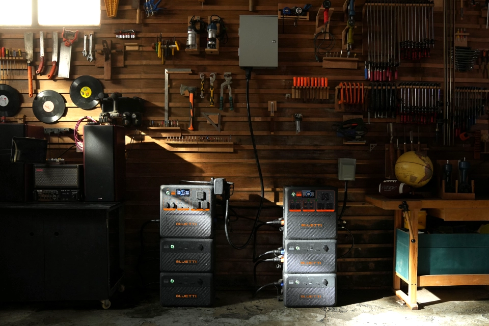 BLUETTI AC240 off-grid w warsztacie