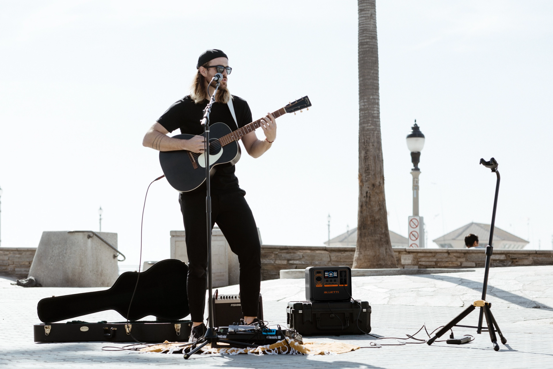 BLUETTI-AC70P-zasilanie-urządzeń-wrażliwych-na-jakość-napięcia-1920x1280