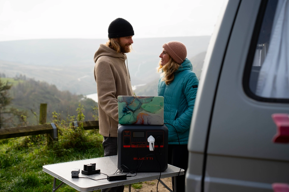 BLUETTI AC180P stacja zasilania do vana