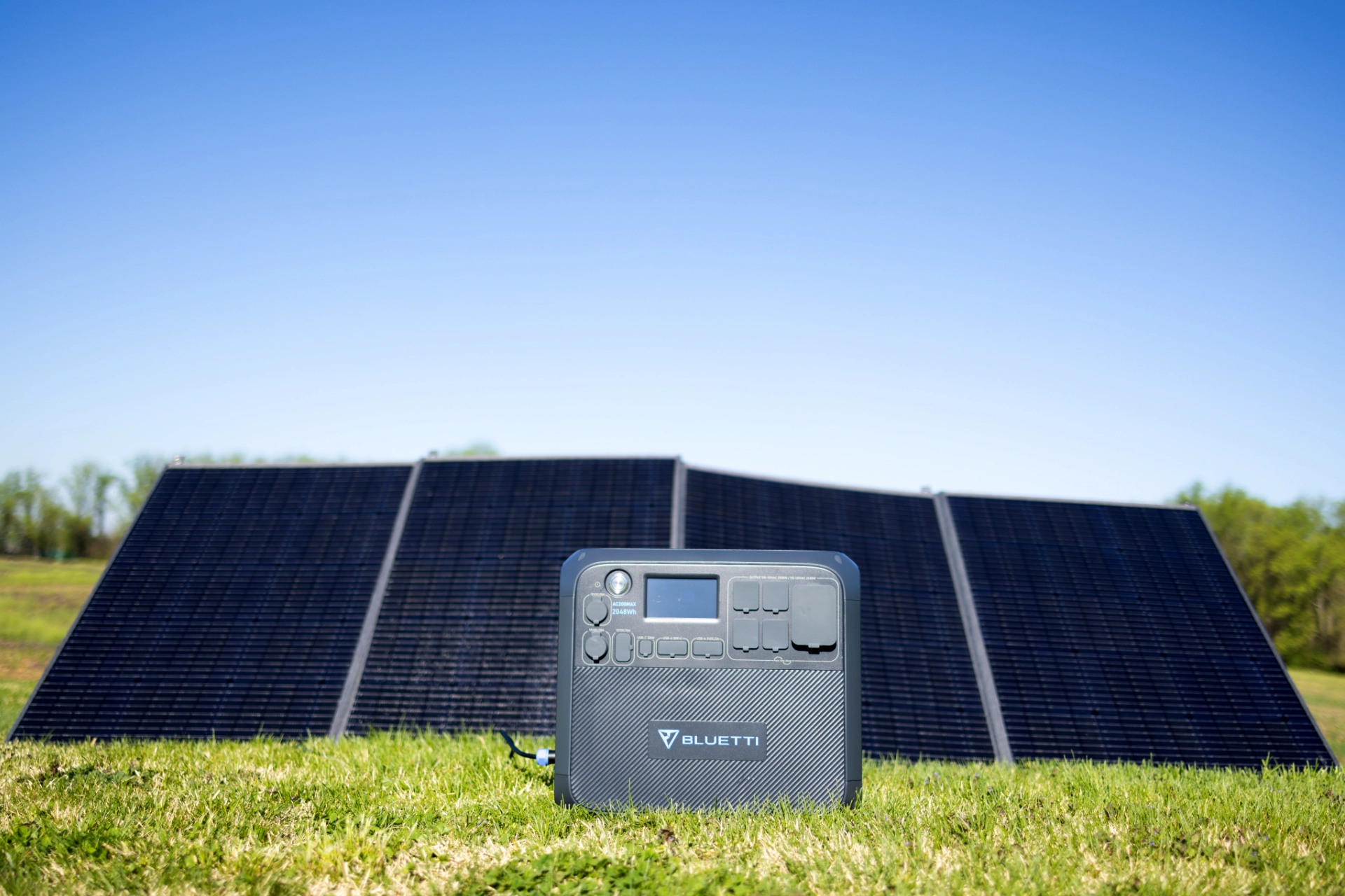Przenośny panel słoneczny na camping BLUETTI